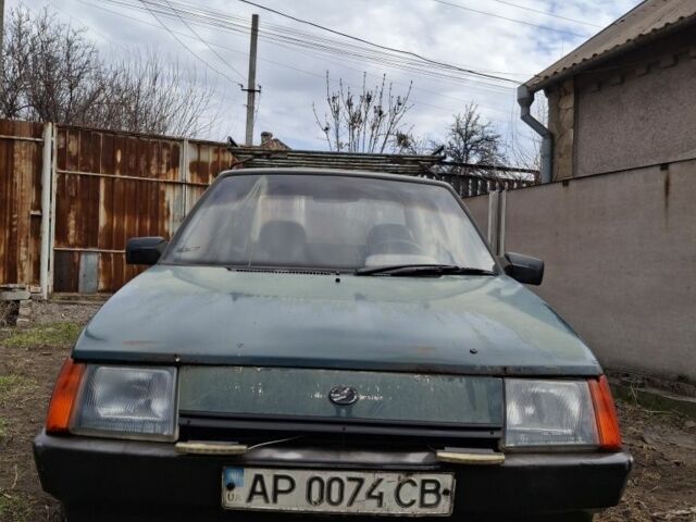 Зеленый ЗАЗ 1102 Таврия, объемом двигателя 1.1 л и пробегом 200 тыс. км за 500 $, фото 1 на Automoto.ua