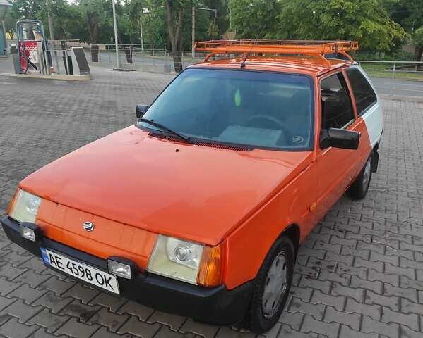 Оранжевый ЗАЗ 1102 Таврия, объемом двигателя 1.3 л и пробегом 88 тыс. км за 1350 $, фото 1 на Automoto.ua