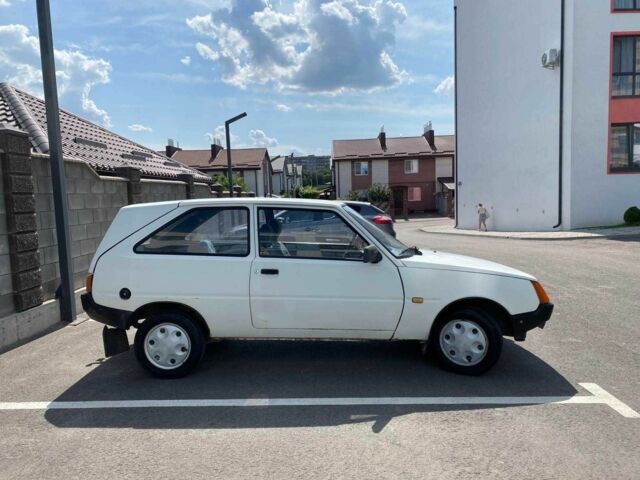 ЗАЗ 1102 Таврия-Нова 2001 в Ровно на Automoto.ua Белый ЗАЗ 1102 Таврия-Нова, объемом двигателя 1.1 л и пробегом 160 тыс. км за 597 $, фото 1 на Automoto.ua