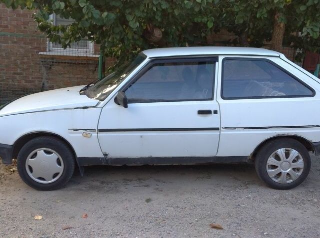 Белый ЗАЗ 1102 Таврия-Нова, объемом двигателя 1.2 л и пробегом 230 тыс. км за 433 $, фото 1 на Automoto.ua