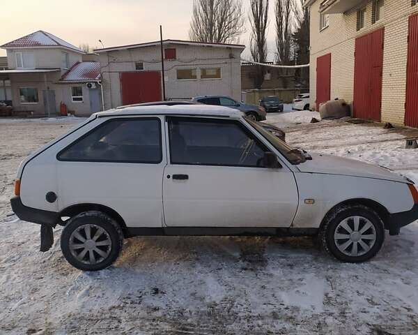 Белый ЗАЗ 1102 Таврія-Нова, объемом двигателя 1.1 л и пробегом 221 тыс. км за 598 $, фото 1 на Automoto.ua