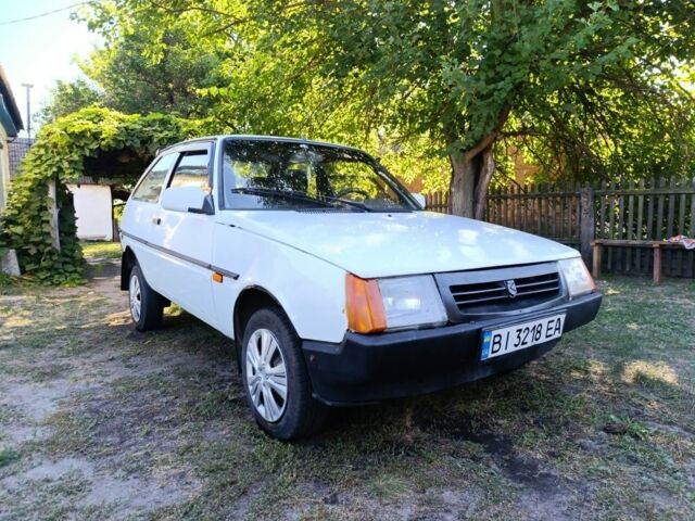 Белый ЗАЗ 1102 Таврия-Нова, объемом двигателя 1.2 л и пробегом 250 тыс. км за 550 $, фото 1 на Automoto.ua