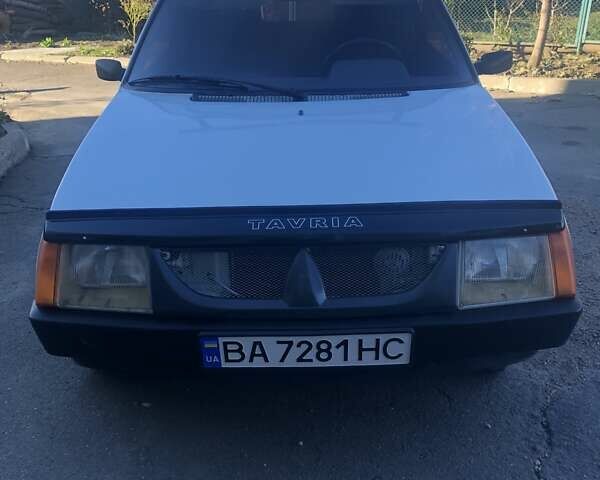 Белый ЗАЗ 1102 Таврия-Нова, объемом двигателя 1.2 л и пробегом 180 тыс. км за 1650 $, фото 1 на Automoto.ua