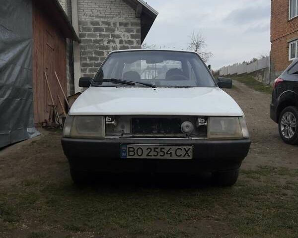 Білий ЗАЗ 1102 Таврія-Нова, об'ємом двигуна 1.2 л та пробігом 396 тис. км за 999 $, фото 1 на Automoto.ua