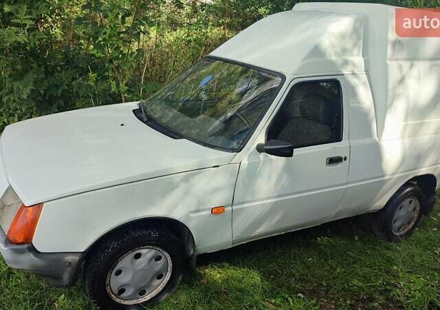 Белый ЗАЗ 1102 Таврія-Нова, объемом двигателя 1.2 л и пробегом 215 тыс. км за 1000 $, фото 1 на Automoto.ua