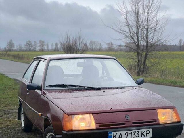 Красный ЗАЗ 1102 Таврия-Нова, объемом двигателя 1.1 л и пробегом 189 тыс. км за 952 $, фото 1 на Automoto.ua