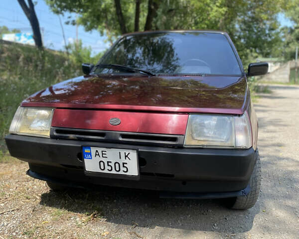 Красный ЗАЗ 1102 Таврія-Нова, объемом двигателя 1.1 л и пробегом 114 тыс. км за 1150 $, фото 1 на Automoto.ua