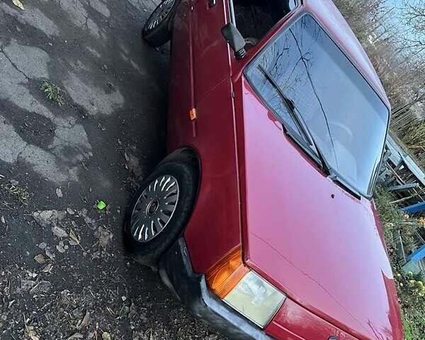 Красный ЗАЗ 1102 Таврія-Нова, объемом двигателя 1.2 л и пробегом 92 тыс. км за 1100 $, фото 1 на Automoto.ua