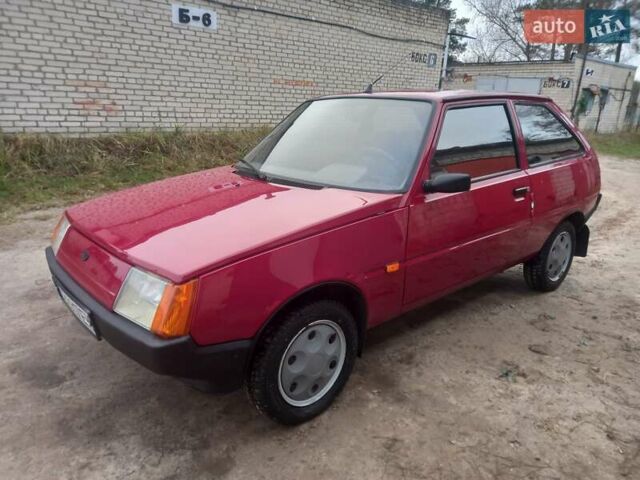 Красный ЗАЗ 1102 Таврія-Нова, объемом двигателя 1.1 л и пробегом 72 тыс. км за 1400 $, фото 1 на Automoto.ua