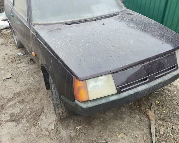 Красный ЗАЗ 1102 Таврия-Нова, объемом двигателя 1.2 л и пробегом 150 тыс. км за 500 $, фото 1 на Automoto.ua