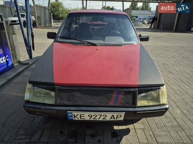 Красный ЗАЗ 1102 Таврія-Нова, объемом двигателя 1.2 л и пробегом 121 тыс. км за 1200 $, фото 1 на Automoto.ua