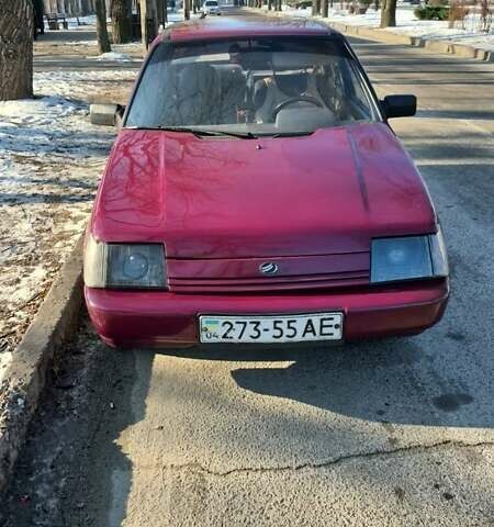 Красный ЗАЗ 1102 Таврія-Нова, объемом двигателя 1.2 л и пробегом 300 тыс. км за 800 $, фото 1 на Automoto.ua