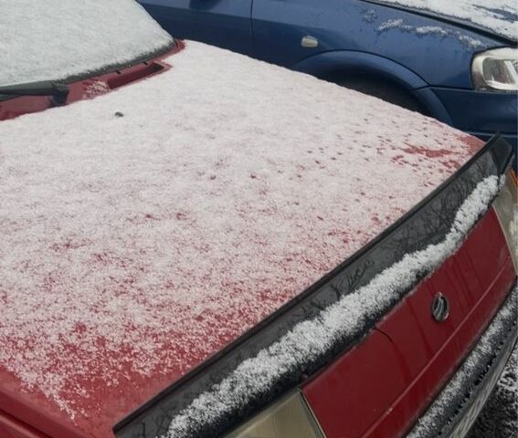 Красный ЗАЗ 1102 Таврия-Нова, объемом двигателя 1.1 л и пробегом 210 тыс. км за 650 $, фото 1 на Automoto.ua