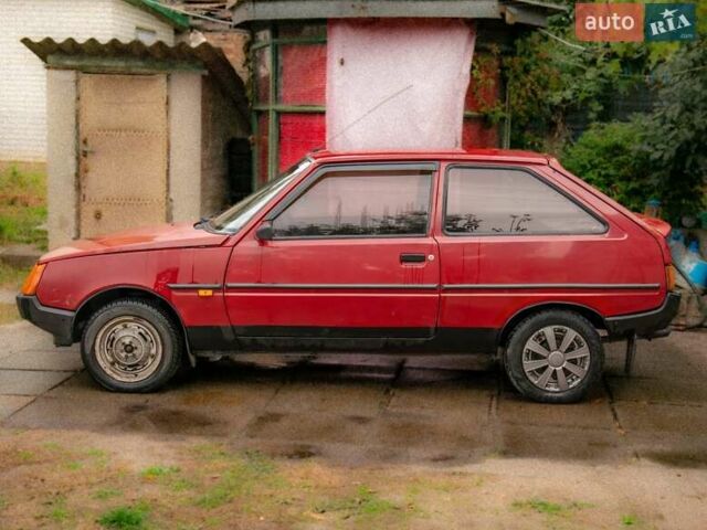 Красный ЗАЗ 1102 Таврія-Нова, объемом двигателя 1.2 л и пробегом 320 тыс. км за 750 $, фото 1 на Automoto.ua