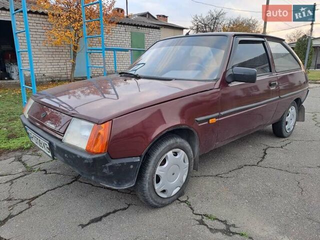 Красный ЗАЗ 1102 Таврія-Нова, объемом двигателя 1.2 л и пробегом 137 тыс. км за 824 $, фото 1 на Automoto.ua