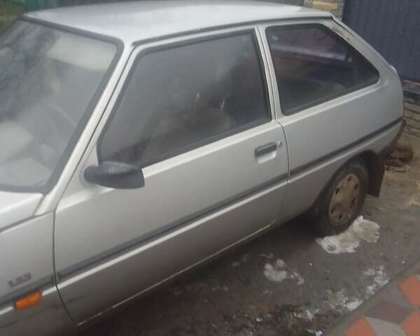 Серый ЗАЗ 1102 Таврія-Нова, объемом двигателя 1.2 л и пробегом 125 тыс. км за 1150 $, фото 1 на Automoto.ua