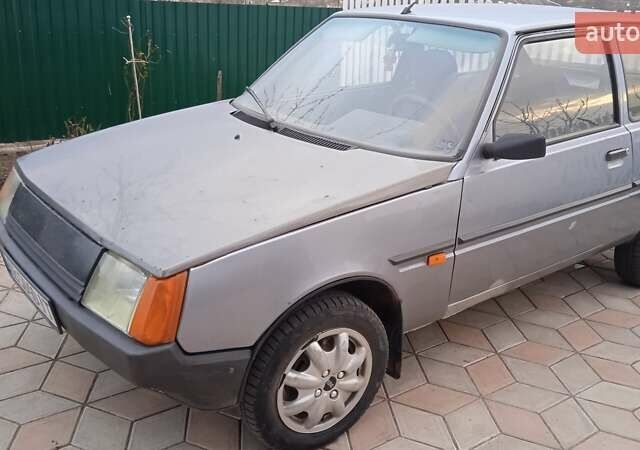Серый ЗАЗ 1102 Таврия-Нова, объемом двигателя 1.2 л и пробегом 160 тыс. км за 850 $, фото 1 на Automoto.ua