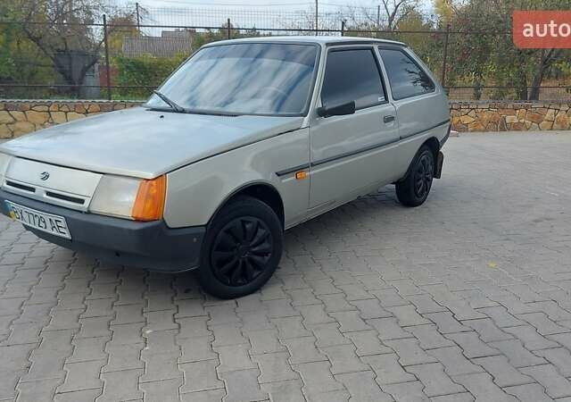ЗАЗ 1102 Таврія-Нова 2007 в Могилев-Подольском на Automoto.ua Серый ЗАЗ 1102 Таврія-Нова, объемом двигателя 0 л и пробегом 72 тыс. км за 1300 $, фото 1 на Automoto.ua