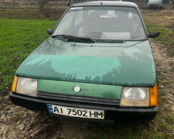 Зеленый ЗАЗ 1102 Таврія-Нова, объемом двигателя 1.2 л и пробегом 300 тыс. км за 900 $, фото 1 на Automoto.ua
