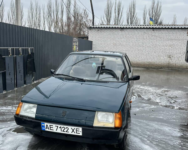 Зеленый ЗАЗ 1102 Таврия-Нова, объемом двигателя 1.1 л и пробегом 88 тыс. км за 1200 $, фото 1 на Automoto.ua