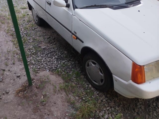 Белый ЗАЗ 1103 Славута, объемом двигателя 0 л и пробегом 120 тыс. км за 1300 $, фото 1 на Automoto.ua
