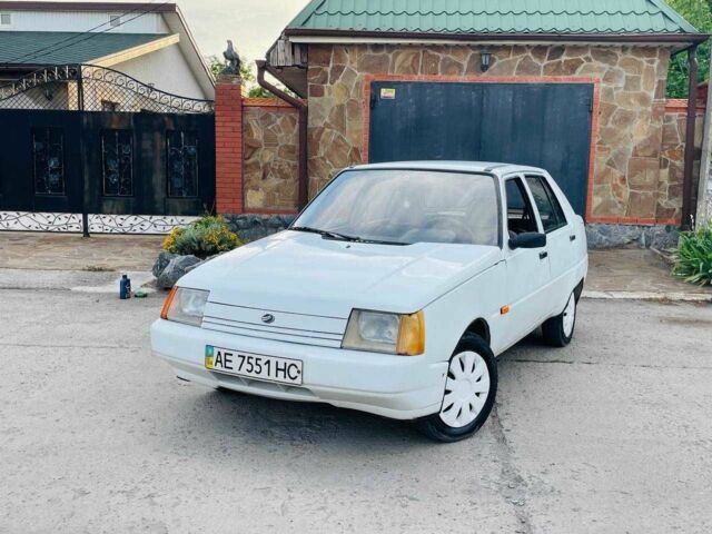 Белый ЗАЗ 1103 Славута, объемом двигателя 1.2 л и пробегом 62 тыс. км за 950 $, фото 1 на Automoto.ua