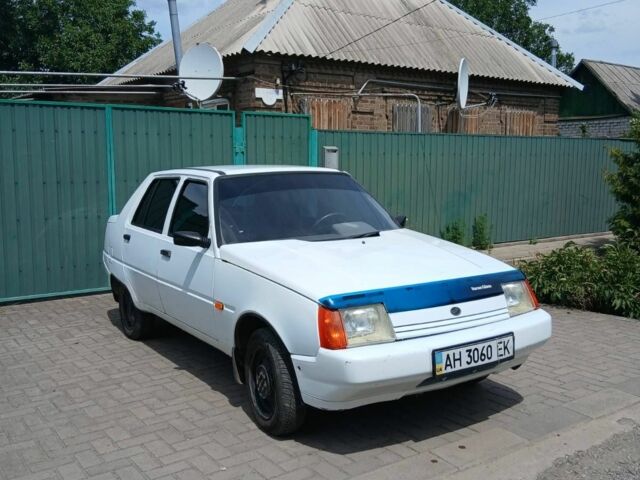 Білий ЗАЗ 1103 Славута, об'ємом двигуна 1.2 л та пробігом 146 тис. км за 1081 $, фото 1 на Automoto.ua