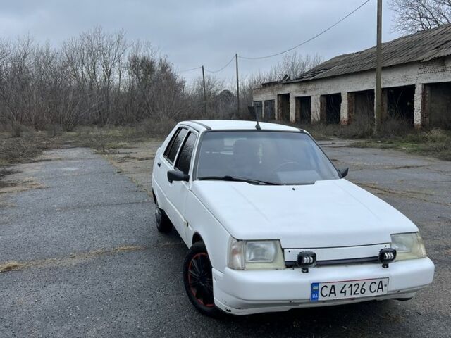 Білий ЗАЗ 1103 Славута, об'ємом двигуна 1.2 л та пробігом 136 тис. км за 758 $, фото 1 на Automoto.ua