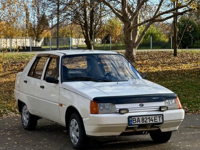 ЗАЗ 1103 Славута 2001 в Долинской на Automoto.ua Белый ЗАЗ 1103 Славута, объемом двигателя 1.2 л и пробегом 93 тыс. км за 1250 $, фото 1 на Automoto.ua