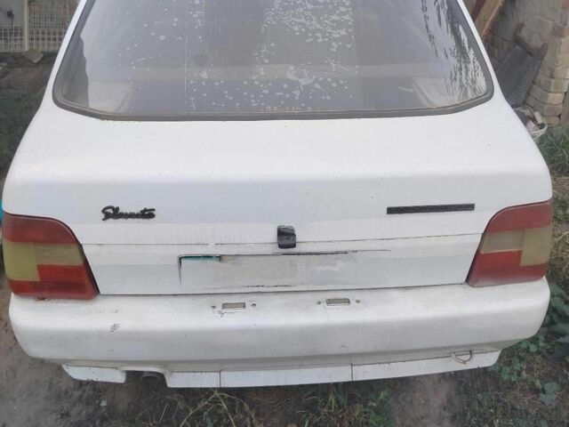 Білий ЗАЗ 1103 Славута, об'ємом двигуна 0 л та пробігом 200 тис. км за 650 $, фото 1 на Automoto.ua