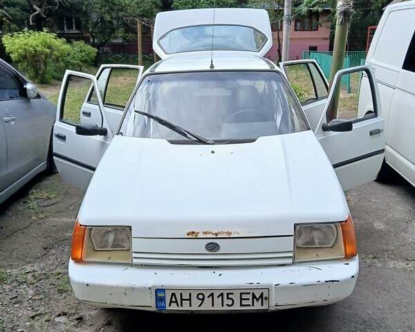 Белый ЗАЗ 1103 Славута, объемом двигателя 1.2 л и пробегом 140 тыс. км за 900 $, фото 1 на Automoto.ua