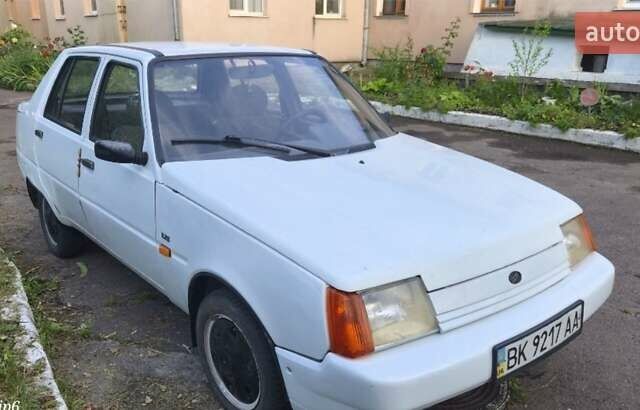 Білий ЗАЗ 1103 Славута, об'ємом двигуна 1.3 л та пробігом 200 тис. км за 850 $, фото 1 на Automoto.ua