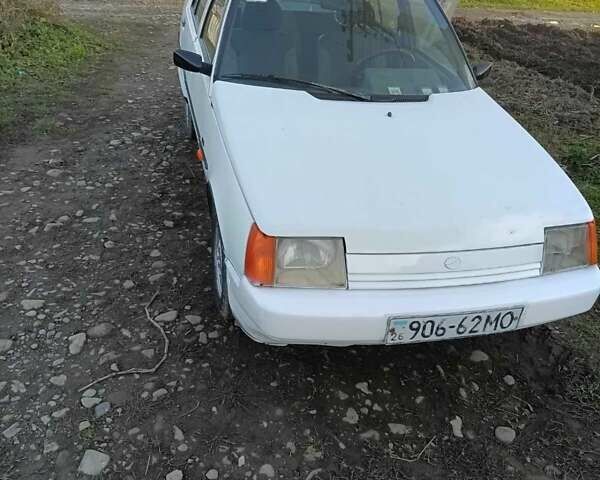 Белый ЗАЗ 1103 Славута, объемом двигателя 1.2 л и пробегом 167 тыс. км за 850 $, фото 1 на Automoto.ua