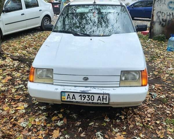 ЗАЗ 1103 Славута 2005 у Києві на Automoto.ua Білий ЗАЗ 1103 Славута, об'ємом двигуна 1.2 л та пробігом 99 тис. км за 850 $, фото 1 на Automoto.ua