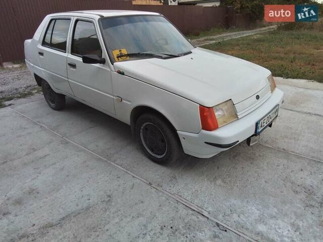 Белый ЗАЗ 1103 Славута, объемом двигателя 1.2 л и пробегом 69 тыс. км за 1600 $, фото 1 на Automoto.ua