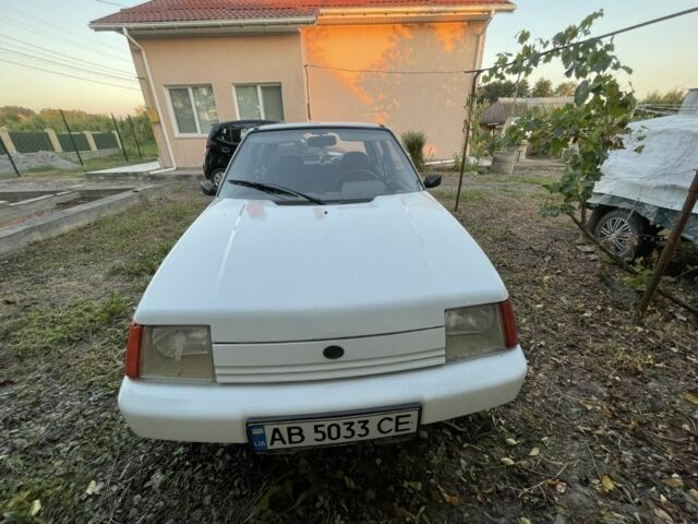 Білий ЗАЗ 1103 Славута, об'ємом двигуна 1.3 л та пробігом 80 тис. км за 1500 $, фото 1 на Automoto.ua