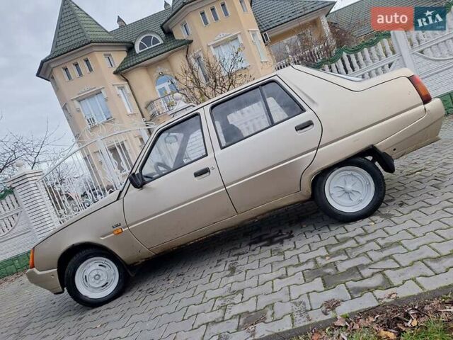 Бежевый ЗАЗ 1103 Славута, объемом двигателя 1.3 л и пробегом 111 тыс. км за 650 $, фото 1 на Automoto.ua