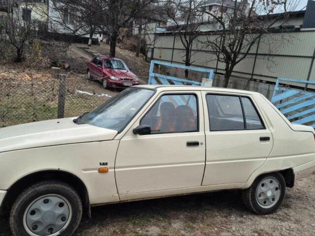 ЗАЗ 1103 Славута 2003 в Киеве на Automoto.ua Бежевый ЗАЗ 1103 Славута, объемом двигателя 1.2 л и пробегом 150 тыс. км за 700 $, фото 1 на Automoto.ua