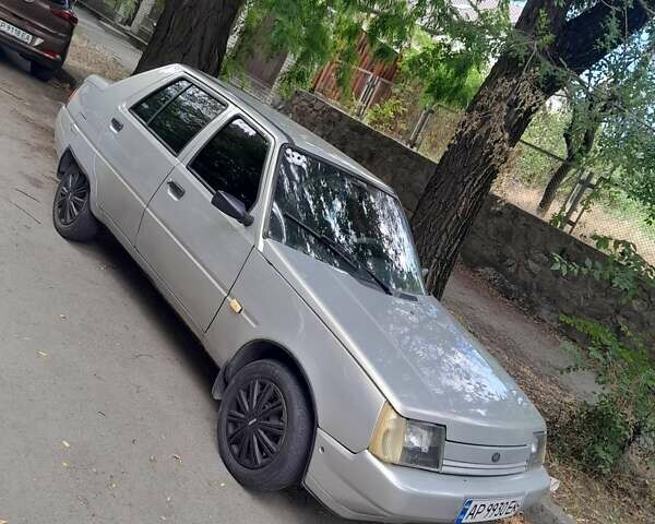 Бежевый ЗАЗ 1103 Славута, объемом двигателя 1.2 л и пробегом 200 тыс. км за 1100 $, фото 1 на Automoto.ua