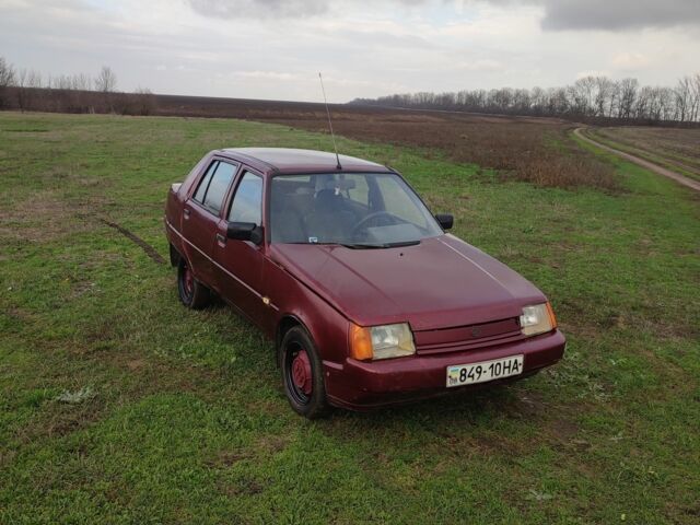 Красный ЗАЗ 1103 Славута, объемом двигателя 1.3 л и пробегом 12 тыс. км за 415 $, фото 1 на Automoto.ua