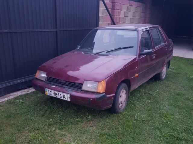 Красный ЗАЗ 1103 Славута, объемом двигателя 1.2 л и пробегом 10 тыс. км за 199 $, фото 1 на Automoto.ua