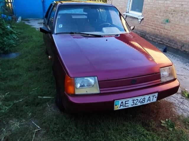 Красный ЗАЗ 1103 Славута, объемом двигателя 1.2 л и пробегом 170 тыс. км за 560 $, фото 1 на Automoto.ua