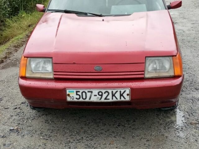 Красный ЗАЗ 1103 Славута, объемом двигателя 1 л и пробегом 12 тыс. км за 650 $, фото 1 на Automoto.ua