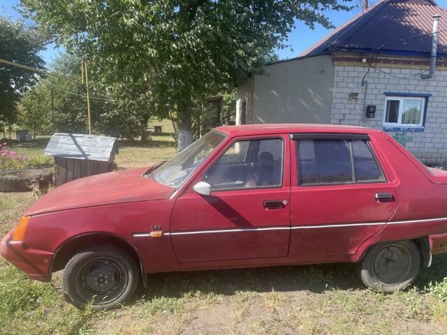 Красный ЗАЗ 1103 Славута, объемом двигателя 1.3 л и пробегом 2 тыс. км за 700 $, фото 1 на Automoto.ua