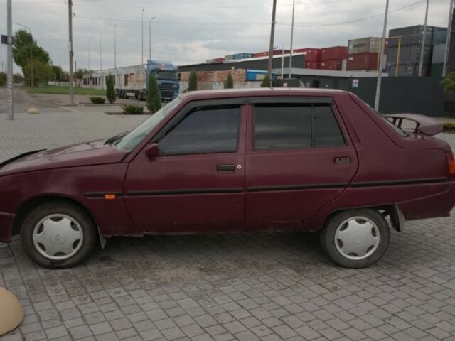 Красный ЗАЗ 1103 Славута, объемом двигателя 1.2 л и пробегом 150 тыс. км за 450 $, фото 1 на Automoto.ua