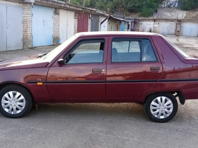 Красный ЗАЗ 1103 Славута, объемом двигателя 1.2 л и пробегом 130 тыс. км за 1350 $, фото 1 на Automoto.ua