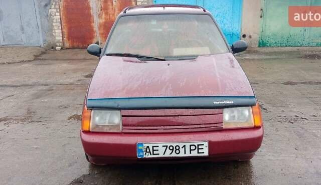 Красный ЗАЗ 1103 Славута, объемом двигателя 1.2 л и пробегом 325 тыс. км за 1250 $, фото 1 на Automoto.ua