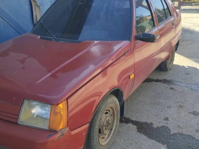 Красный ЗАЗ 1103 Славута, объемом двигателя 1.2 л и пробегом 99 тыс. км за 900 $, фото 1 на Automoto.ua