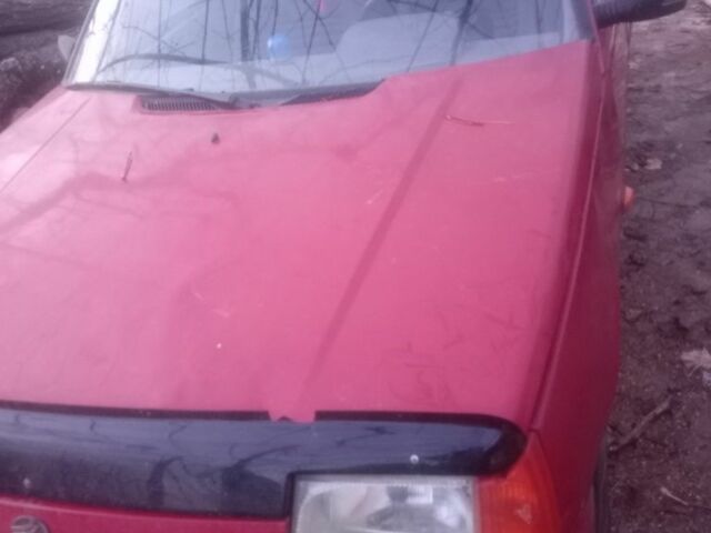 Красный ЗАЗ 1103 Славута, объемом двигателя 1 л и пробегом 75 тыс. км за 898 $, фото 1 на Automoto.ua