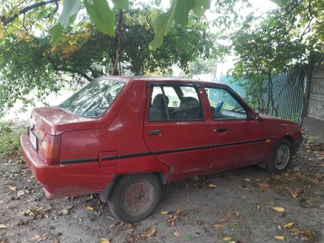 Красный ЗАЗ 1103 Славута, объемом двигателя 1.2 л и пробегом 205 тыс. км за 1087 $, фото 1 на Automoto.ua